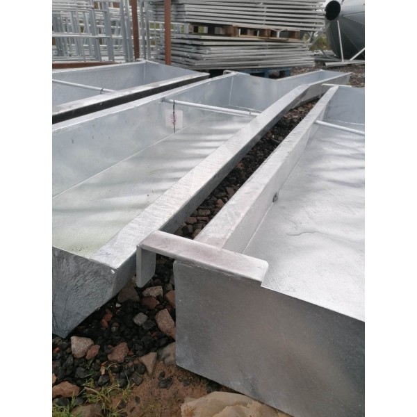 HOOK ON CATTLE FEED TROUGHS