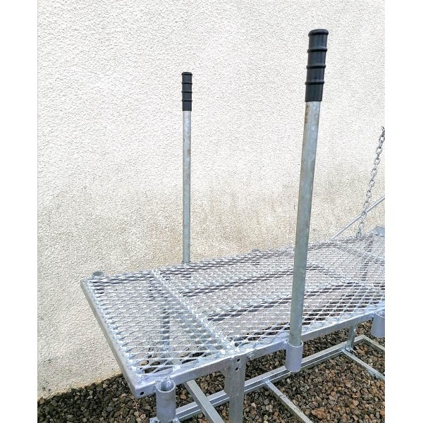 Winch Up Sheep Trimming Stand 