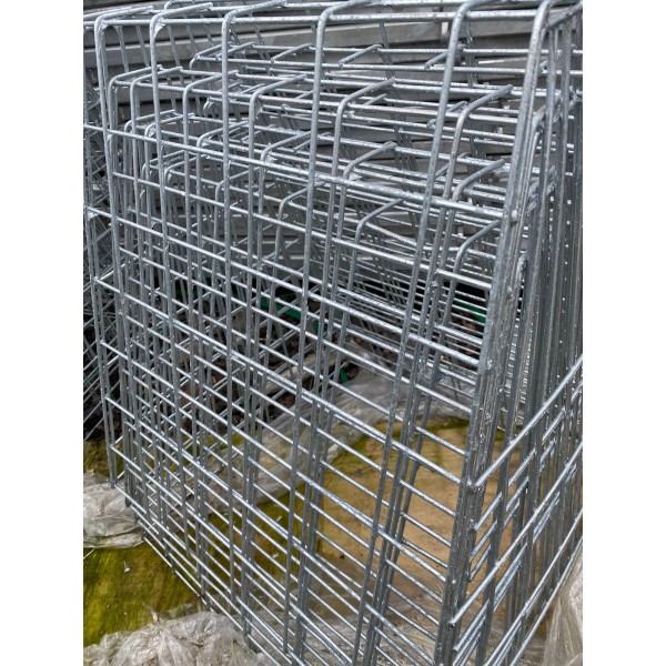 Hay baskets