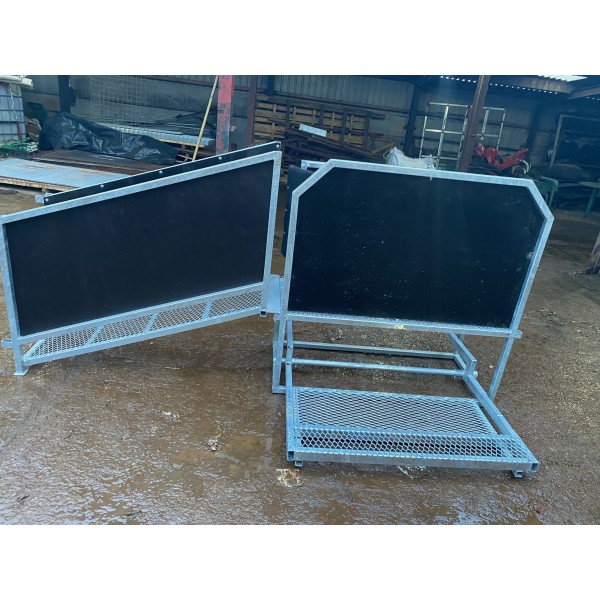 Sheep Handler + Gated ramp